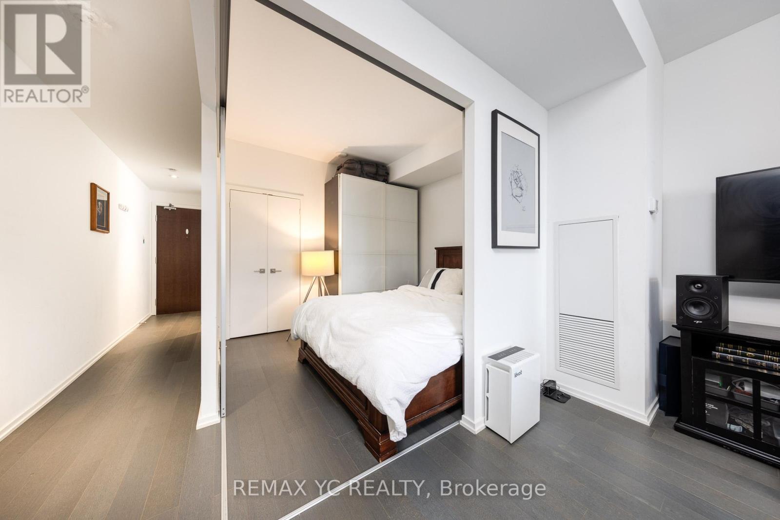 2912 - 70 Temperance Street, Toronto, Ontario  M5H 0B1 - Photo 3 - C13453636