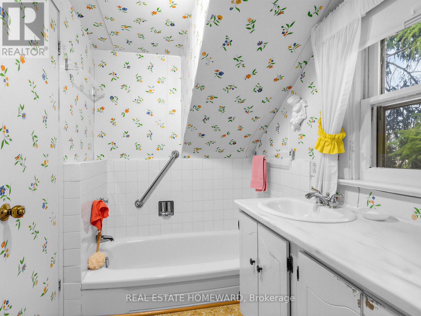 228 Pemberton Avenue, Toronto, Ontario  M2M 1Y8 - Photo 30 - C13453646