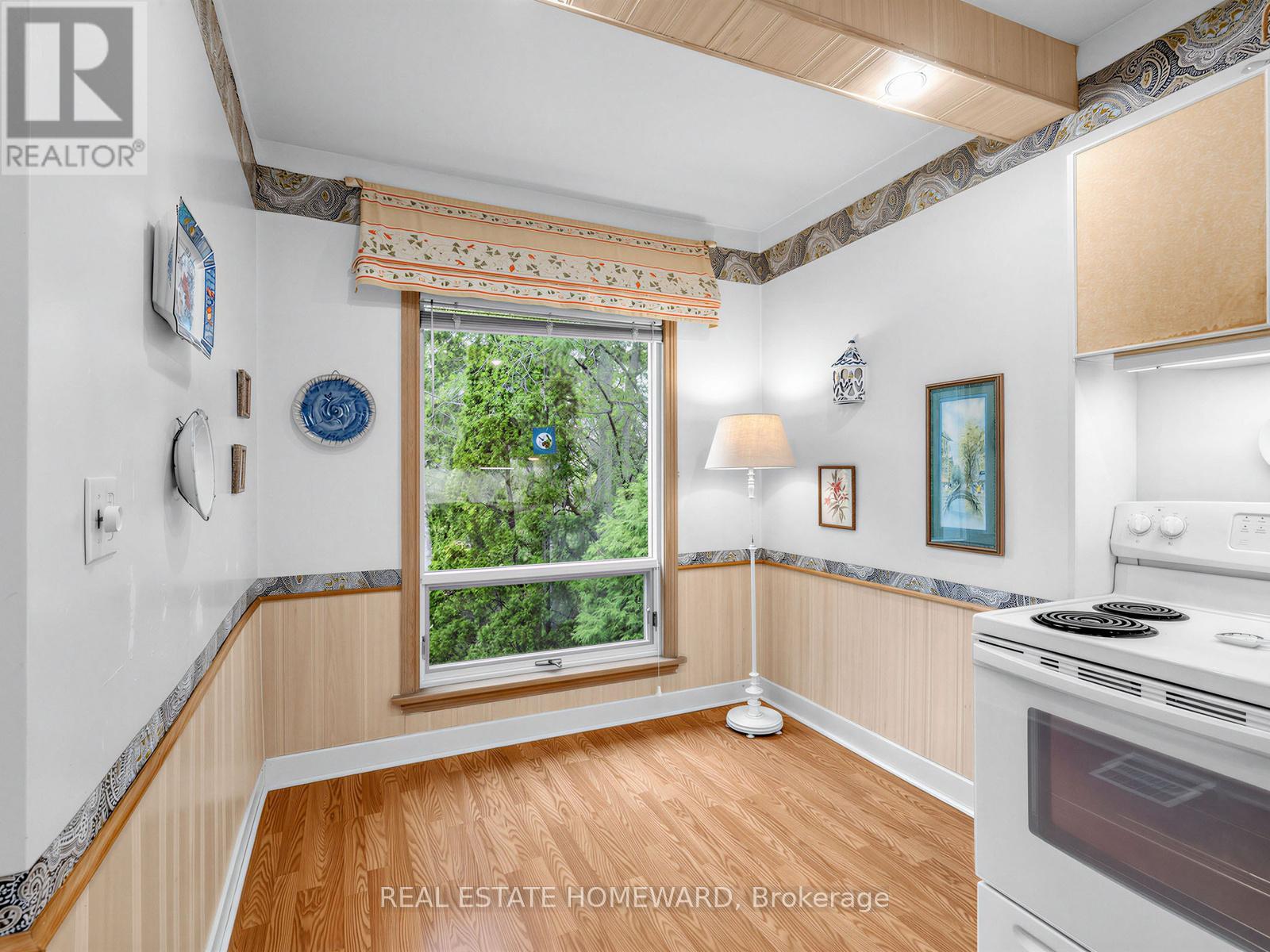 228 Pemberton Avenue, Toronto, Ontario  M2M 1Y8 - Photo 9 - C13453646