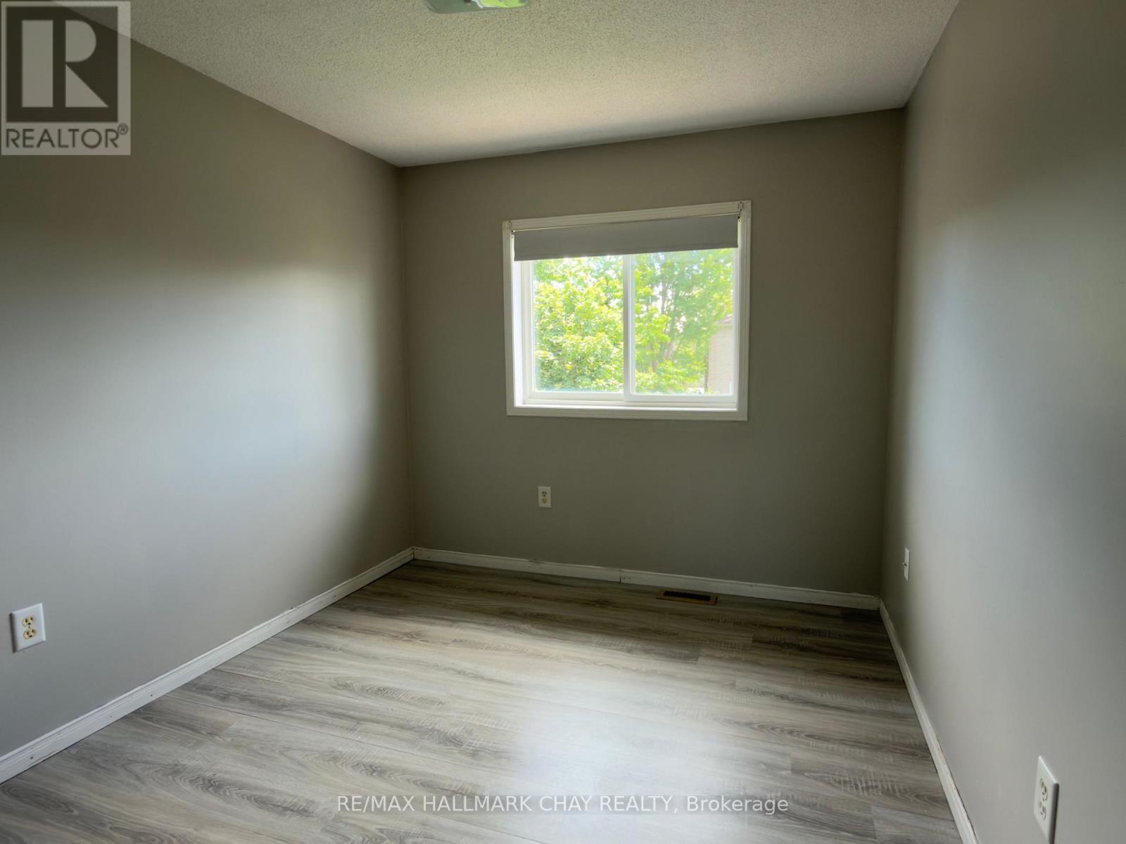 207 Tunbridge Road, Barrie, Ontario  L4M 6R6 - Photo 16 - S13104218