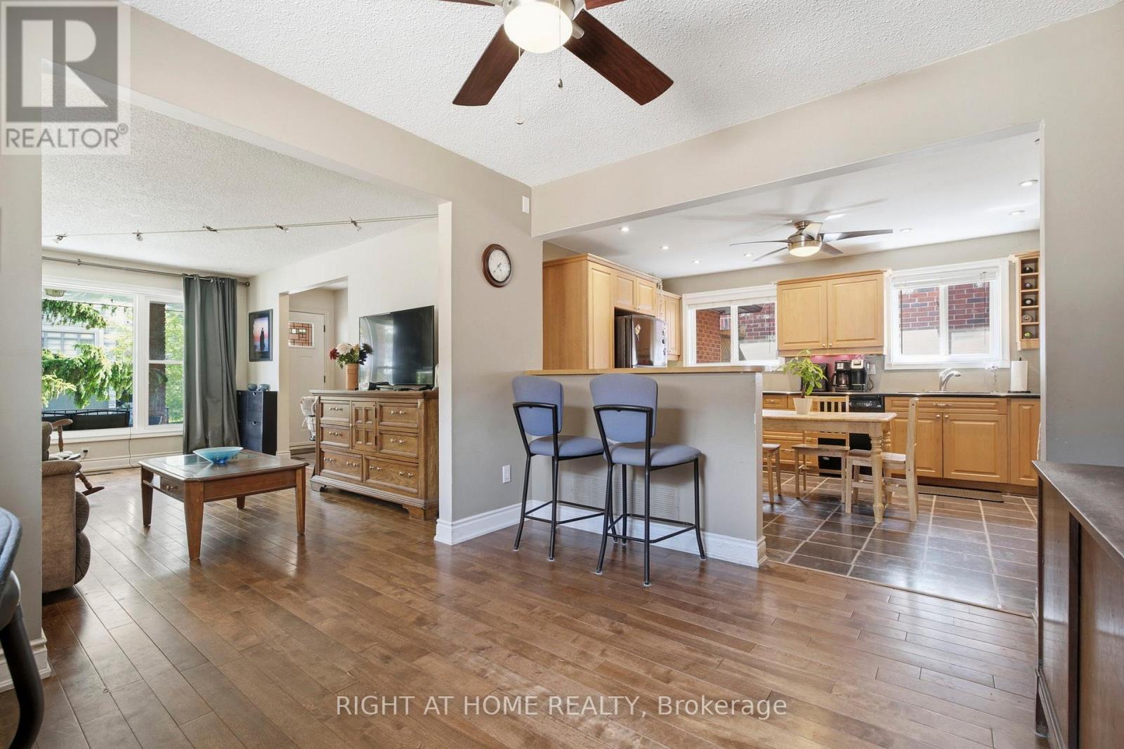 33 Benson Avenue, Mississauga, Ontario  L5H 2P3 - Photo 17 - W13440690
