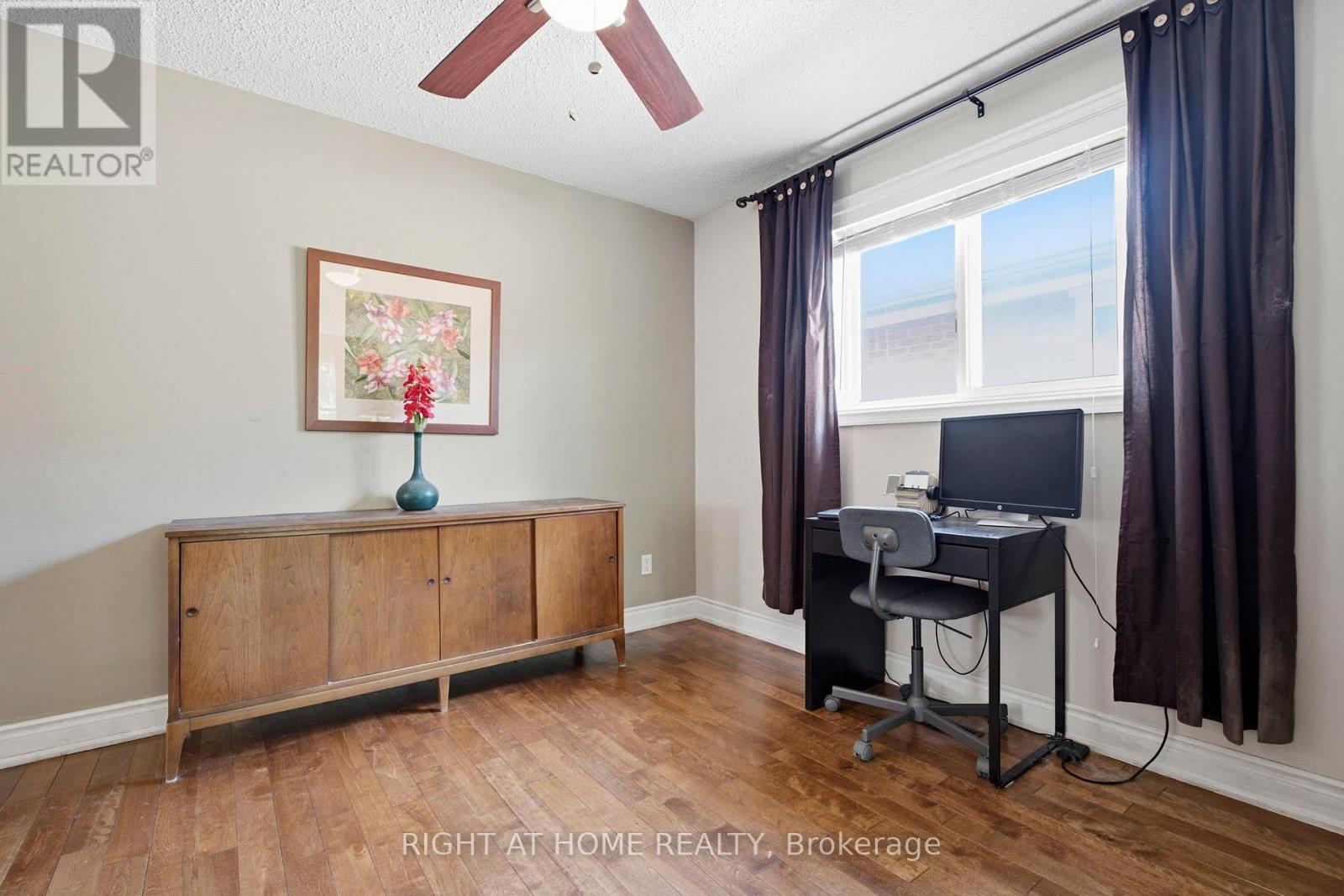 33 Benson Avenue, Mississauga, Ontario  L5H 2P3 - Photo 10 - W13440690