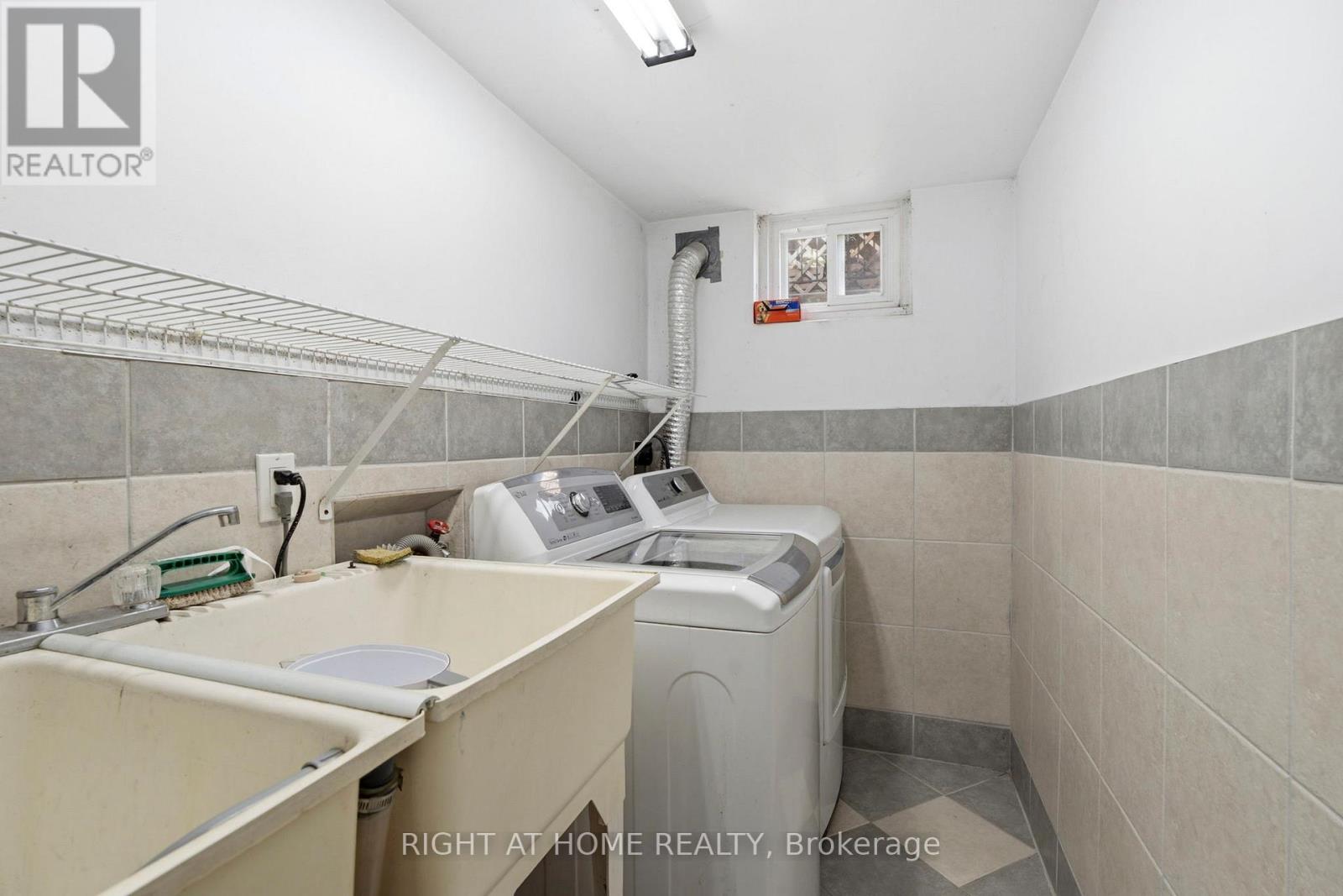 33 Benson Avenue, Mississauga, Ontario  L5H 2P3 - Photo 41 - W13440690