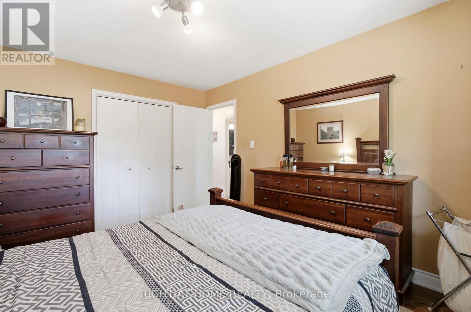 33 Benson Avenue, Mississauga, Ontario  L5H 2P3 - Photo 26 - W13440690