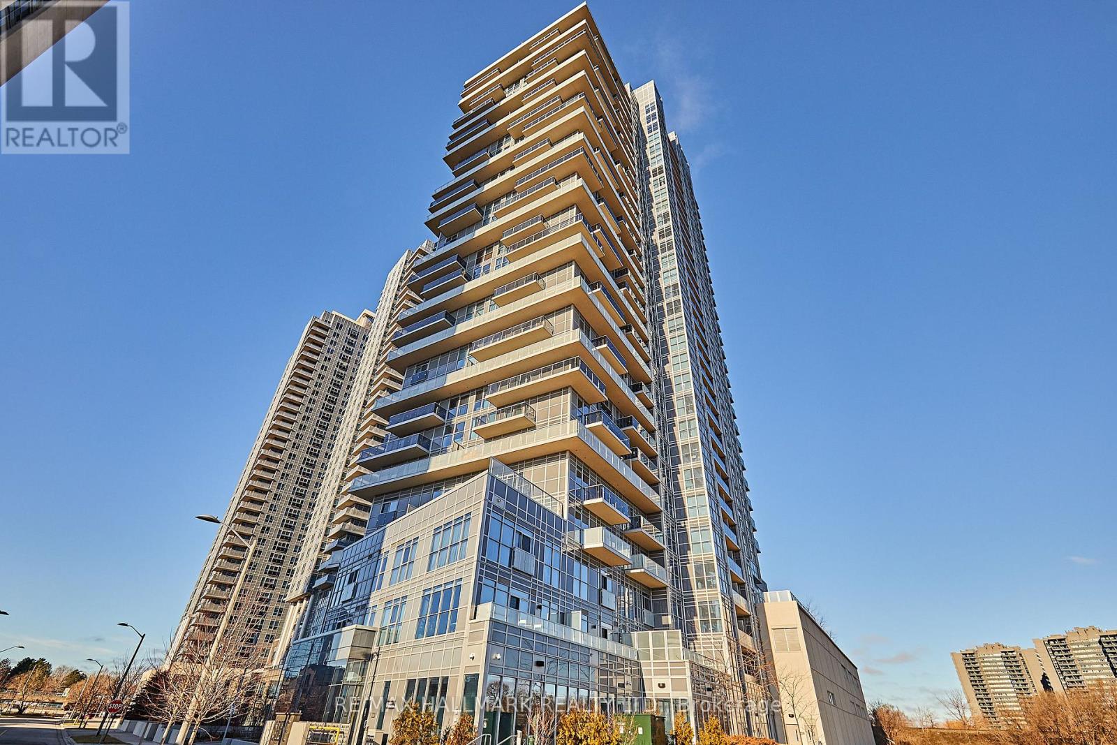 1804 - 225 VILLAGE GREEN SQUARE, Toronto, Ontario