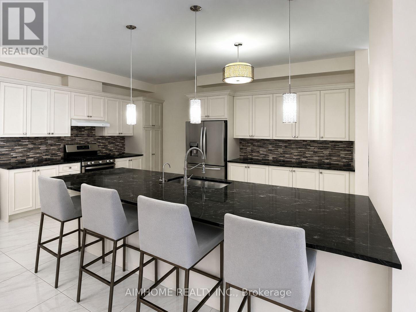 14 Dr Pearson Court, East Gwillimbury, Ontario  L9N 0L6 - Photo 8 - N13453662