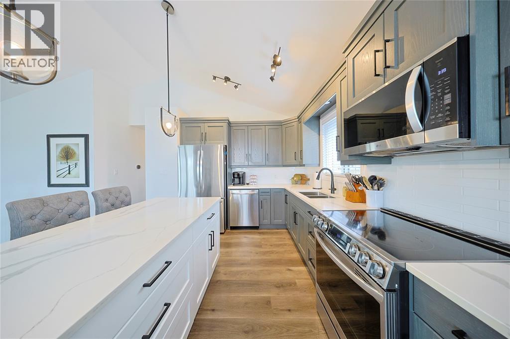 511 Mint Julep Drive, St Clair, Ontario  N0N 1G0 - Photo 11 - 26013787