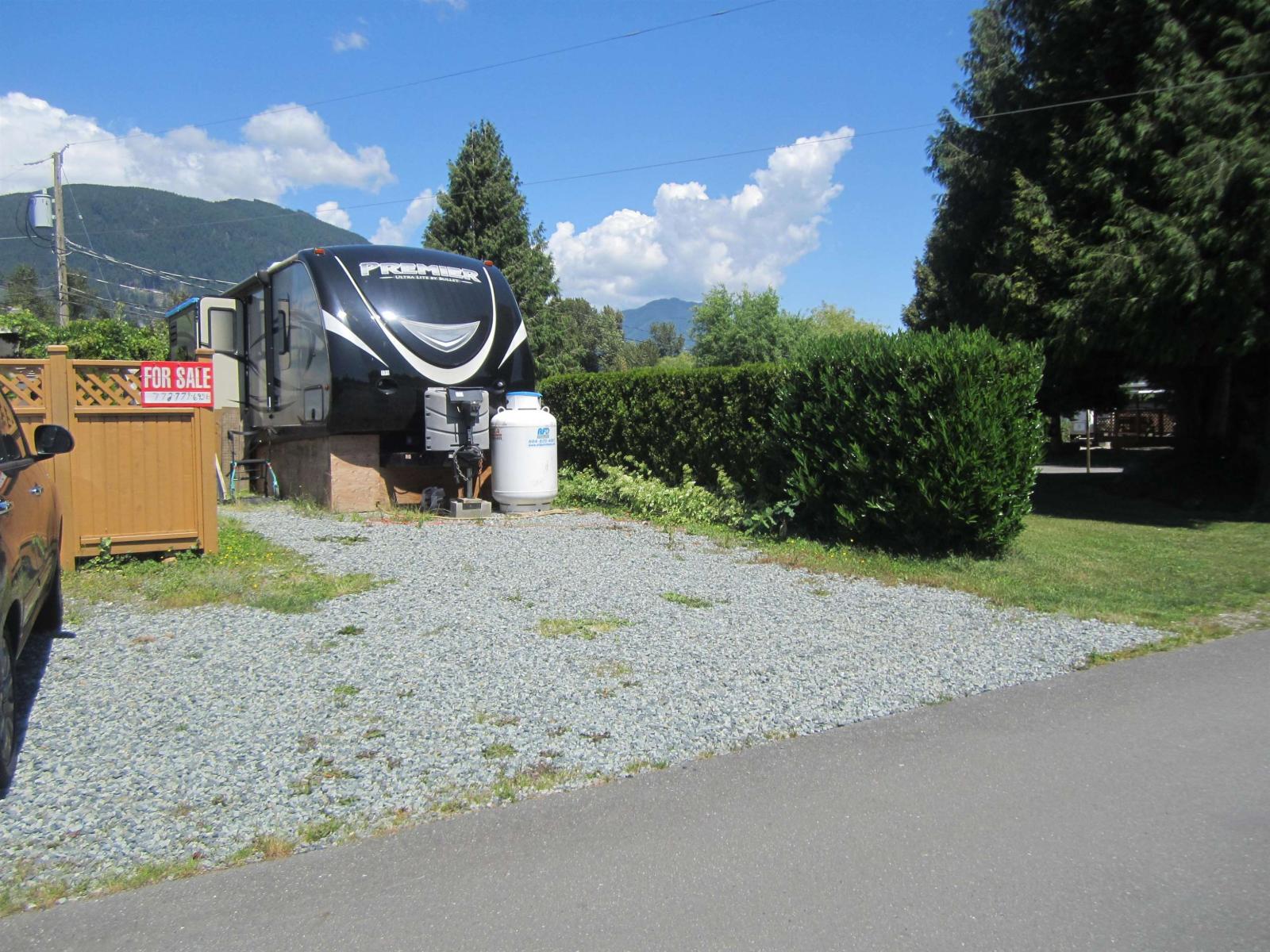 195 8400 Shook Road, Mission, British Columbia  V2V 7L3 - Photo 8 - R3135842