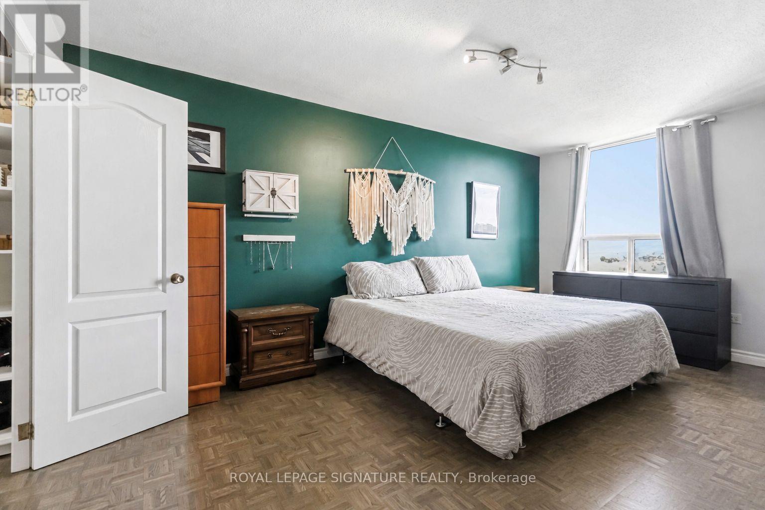1403 - 85 Emmett Avenue, Toronto, Ontario  M6M 5A2 - Photo 12 - W13453588