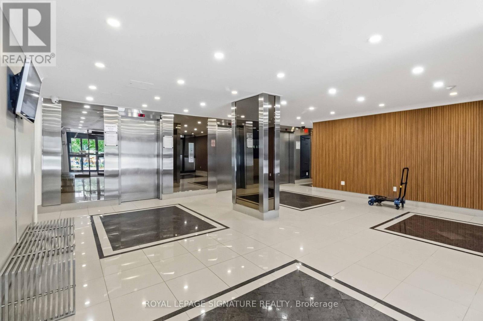 1403 - 85 Emmett Avenue, Toronto, Ontario  M6M 5A2 - Photo 3 - W13453588