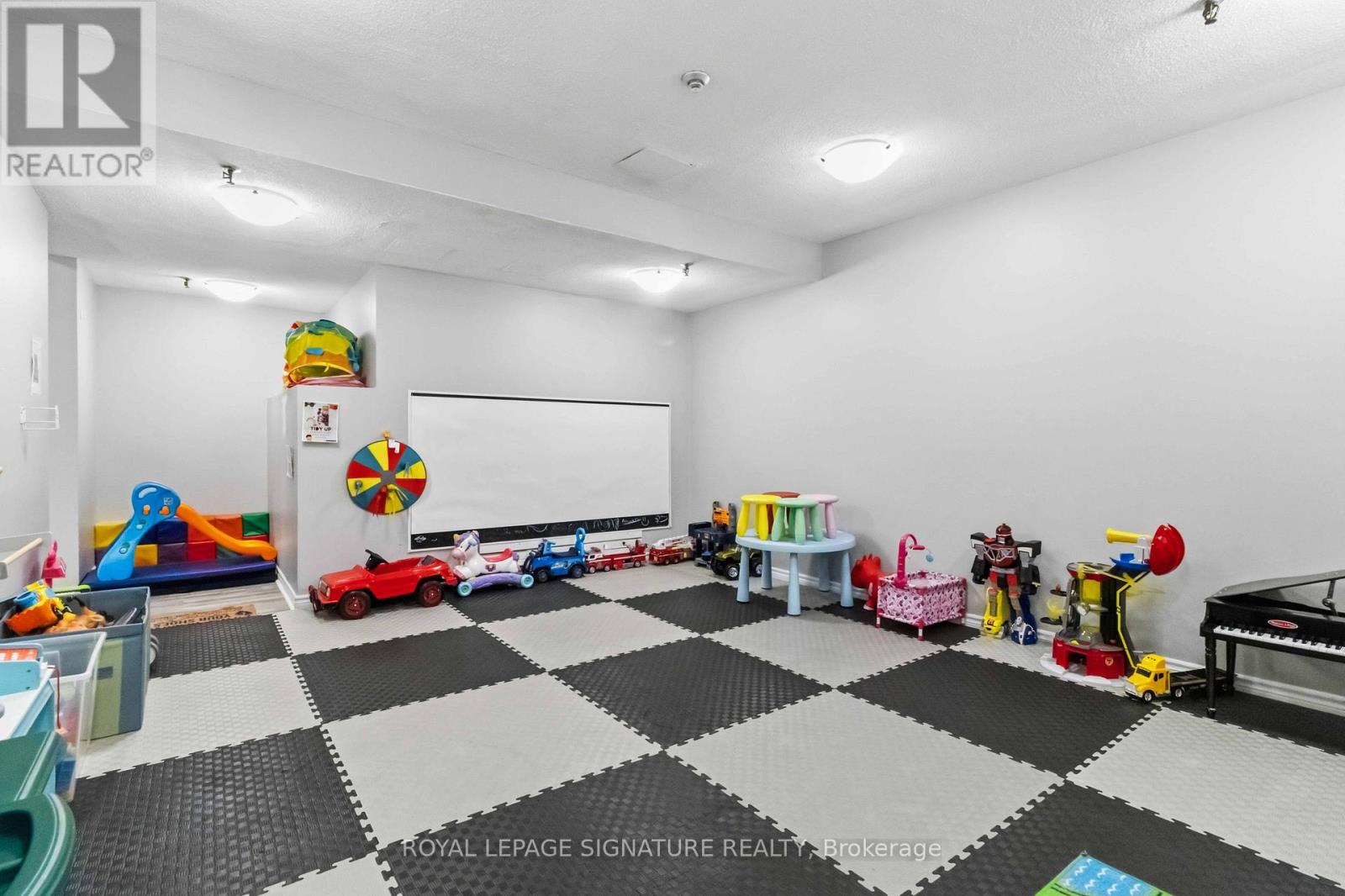 1403 - 85 Emmett Avenue, Toronto, Ontario  M6M 5A2 - Photo 31 - W13453588
