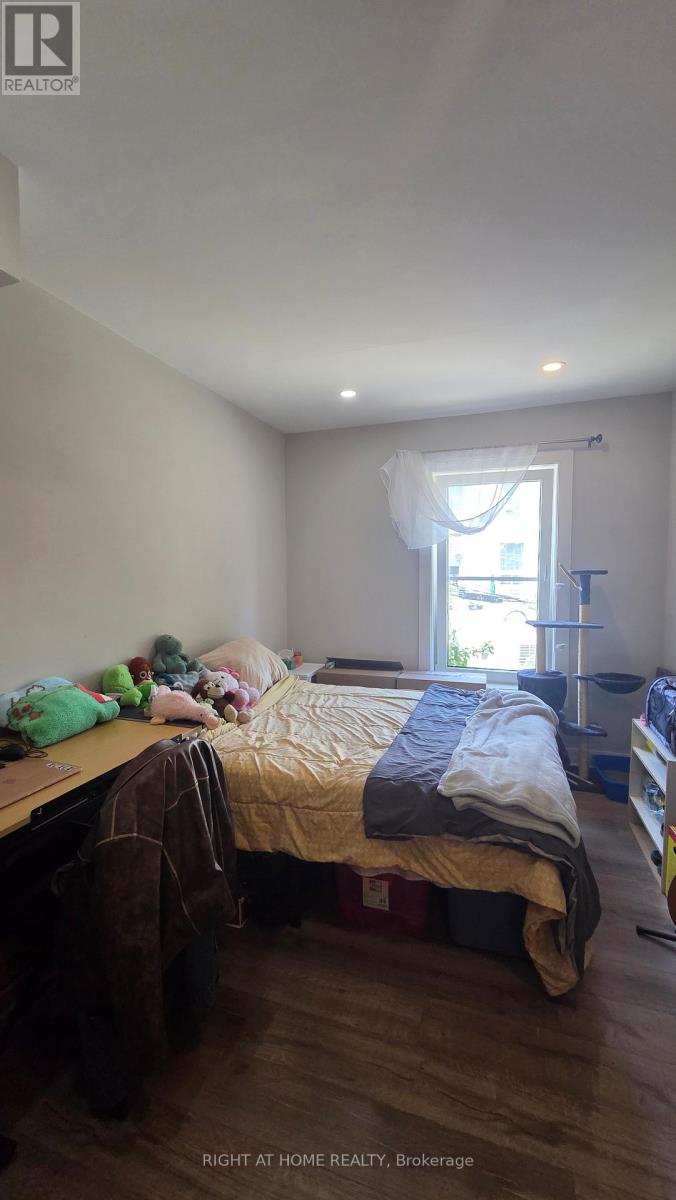357 Keele Street, Toronto, Ontario  M6P 2K6 - Photo 9 - W13453612
