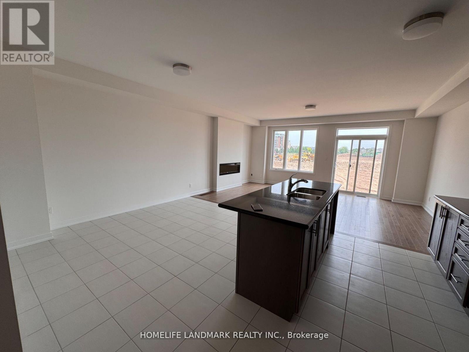 1172 Tanbark Avenue, Oakville, Ontario  L6H 8C4 - Photo 8 - W13453620
