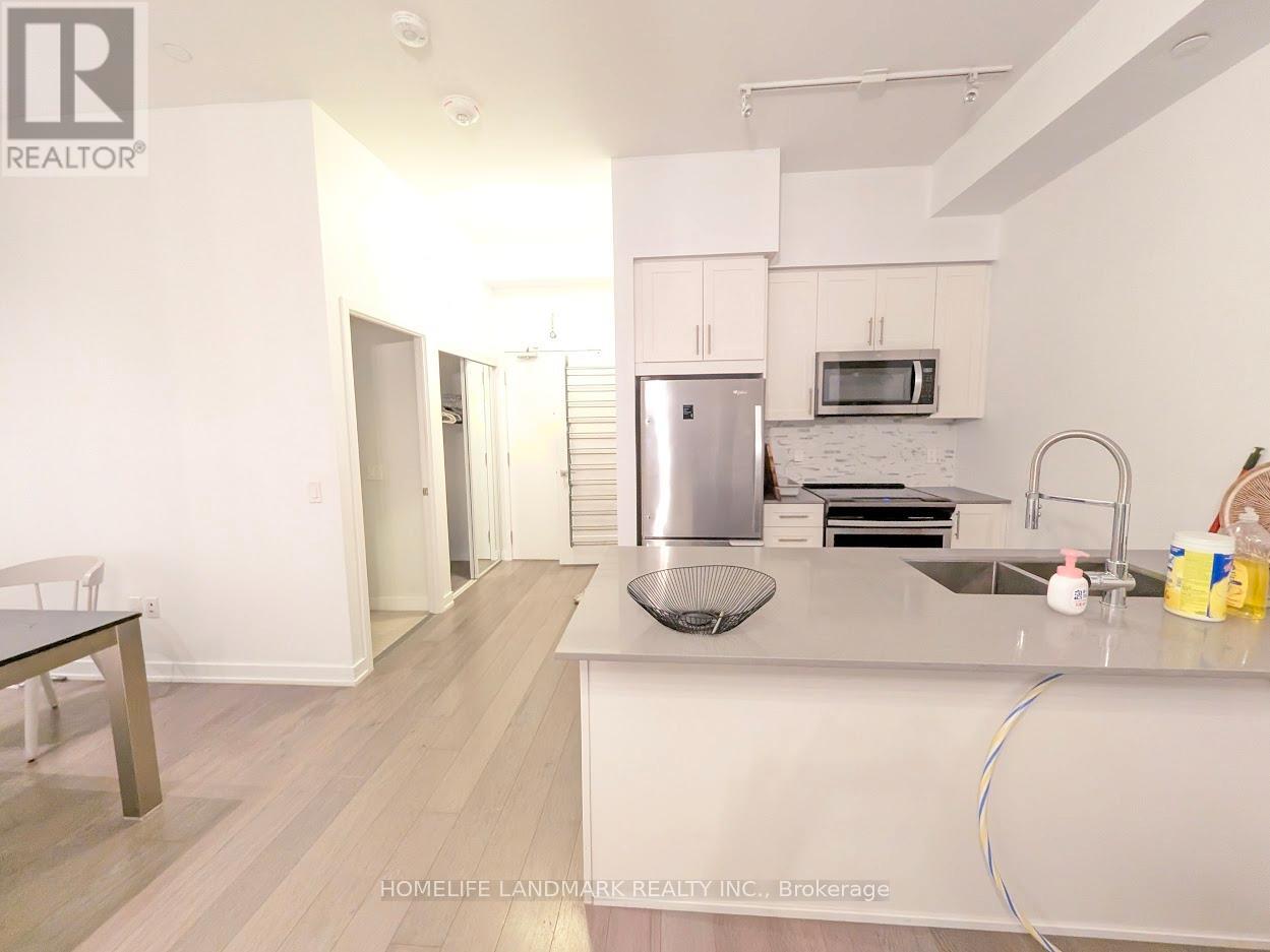 424 - 4055 Parkside Village Drive, Mississauga, Ontario L5B 0K8 - Photo 3 - W13453622