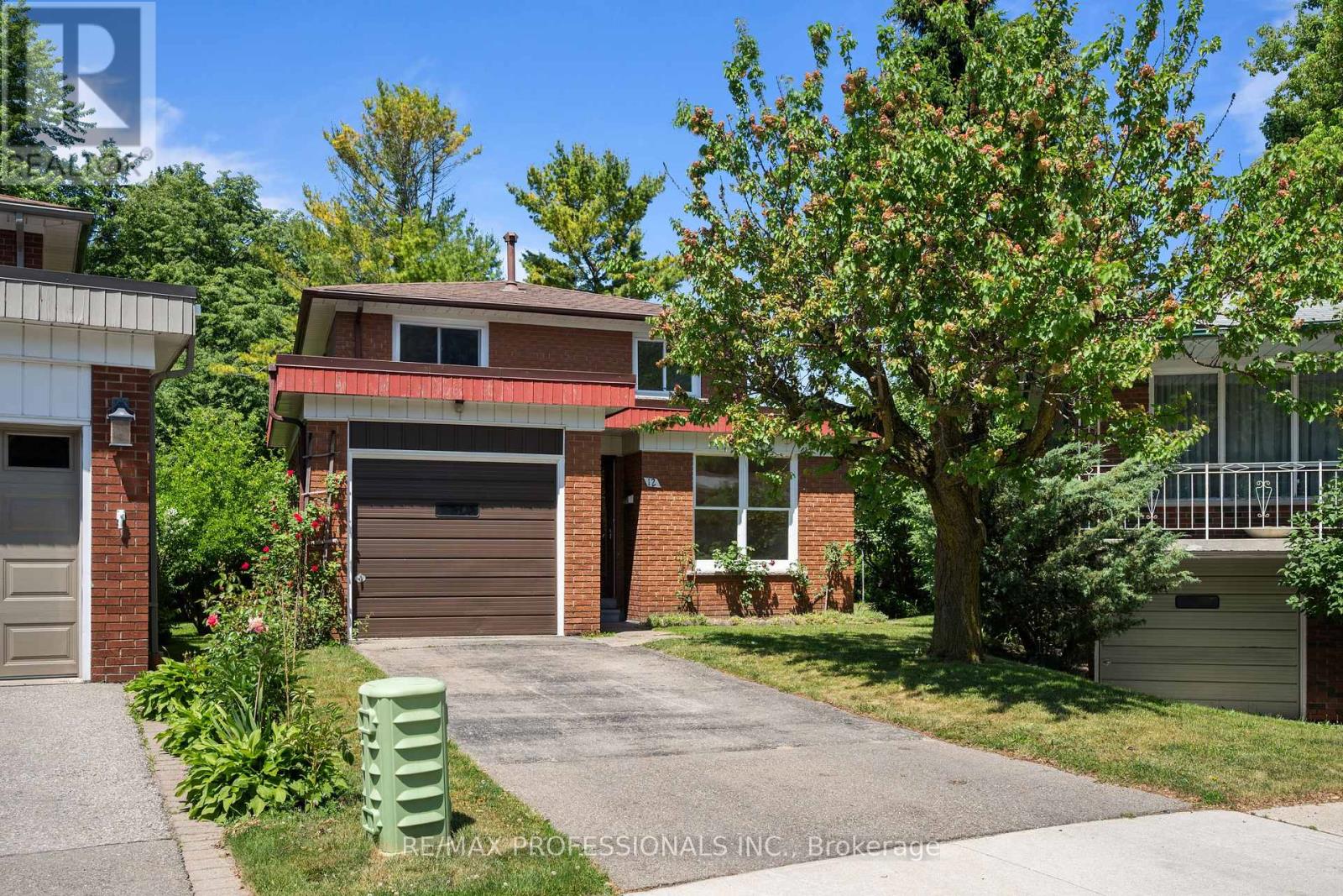 12 Ormskirk Court, Toronto, Ontario  M6S 1B2 - Photo 2 - W13453658