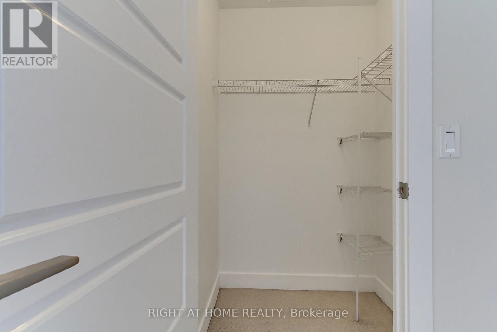 1405 - 28 Linden Street, Toronto, Ontario  M4Y 0A4 - Photo 32 - C12993670