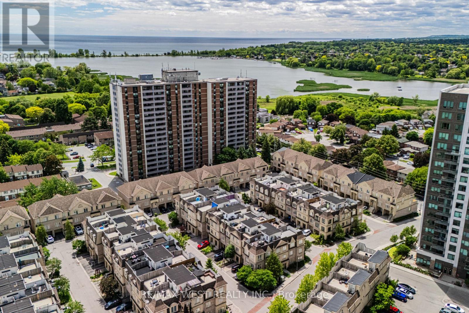 1250 St. Martins Drive, Pickering, Ontario  L1W 0A2 - Photo 16 - E13453196