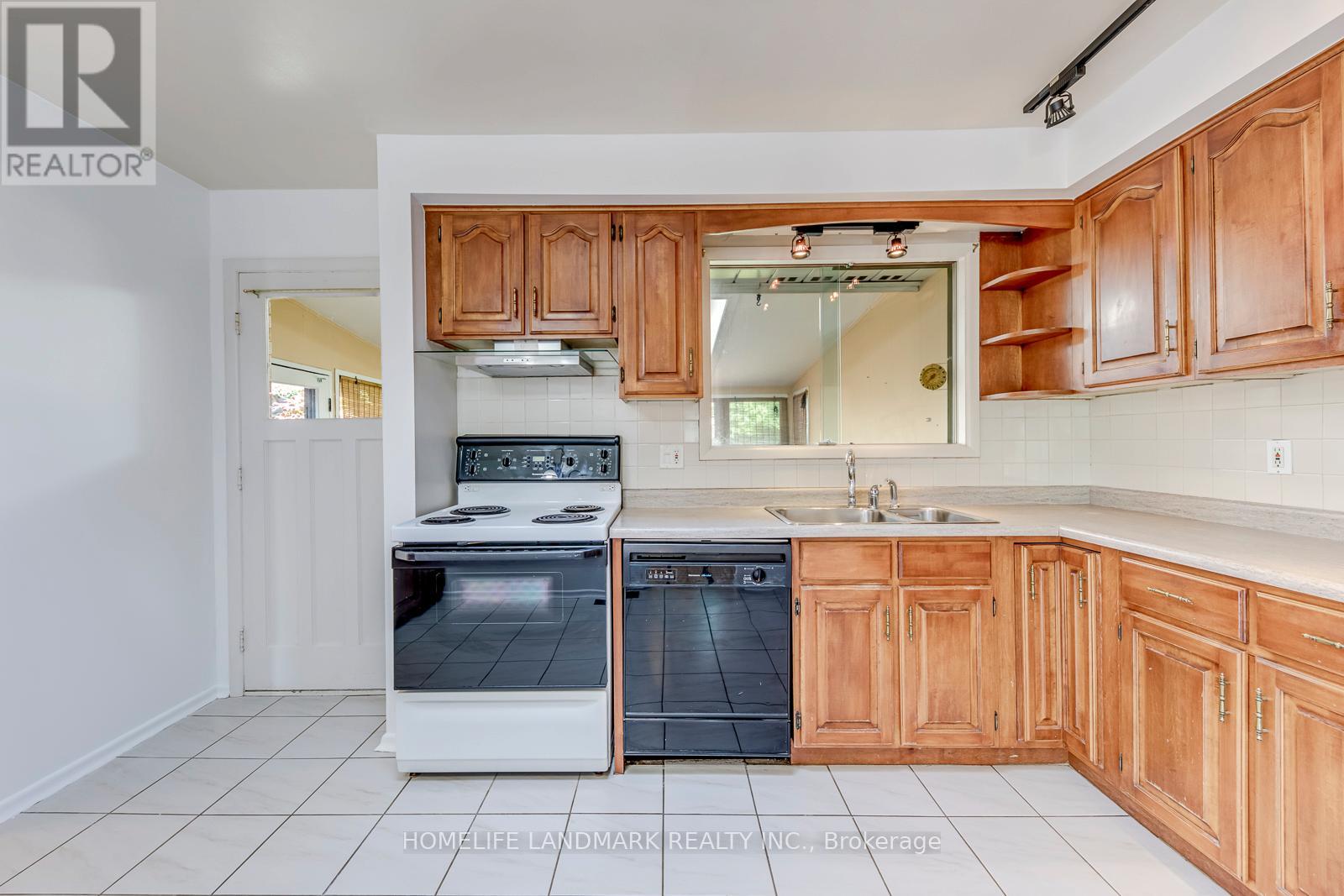 14 Lorraine Drive, Hamilton, Ontario  L8T 3R7 - Photo 14 - X13453574