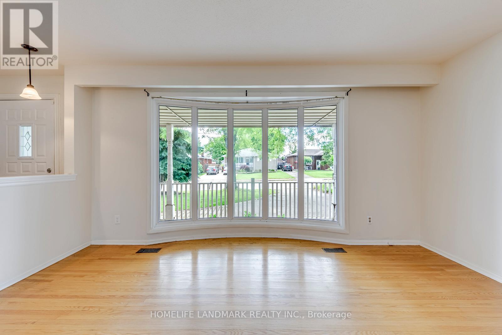 14 Lorraine Drive, Hamilton, Ontario  L8T 3R7 - Photo 6 - X13453574