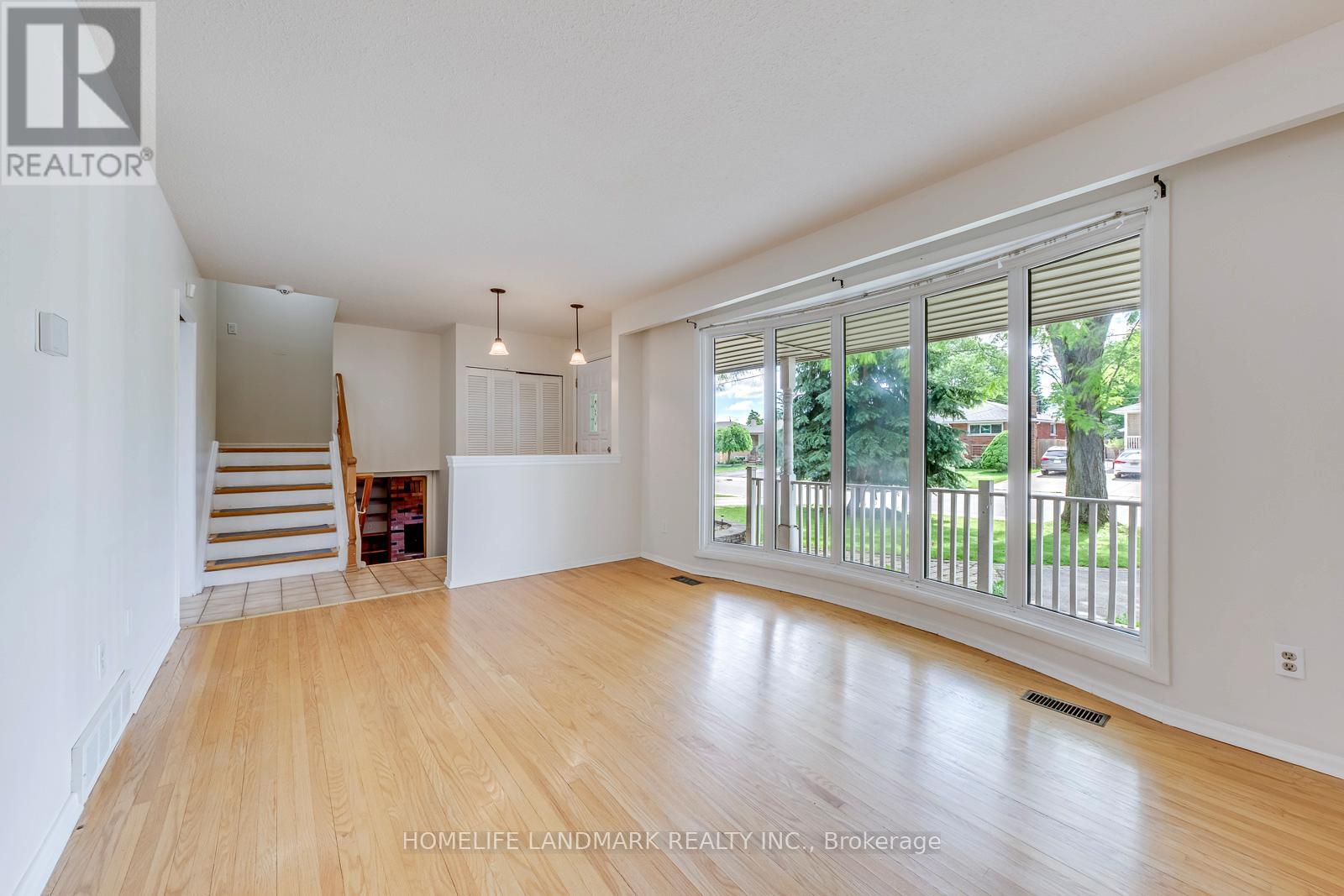 14 Lorraine Drive, Hamilton, Ontario  L8T 3R7 - Photo 7 - X13453574
