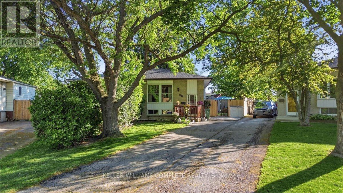 228 GOLDEN ORCHARD DRIVE, Hamilton, Ontario