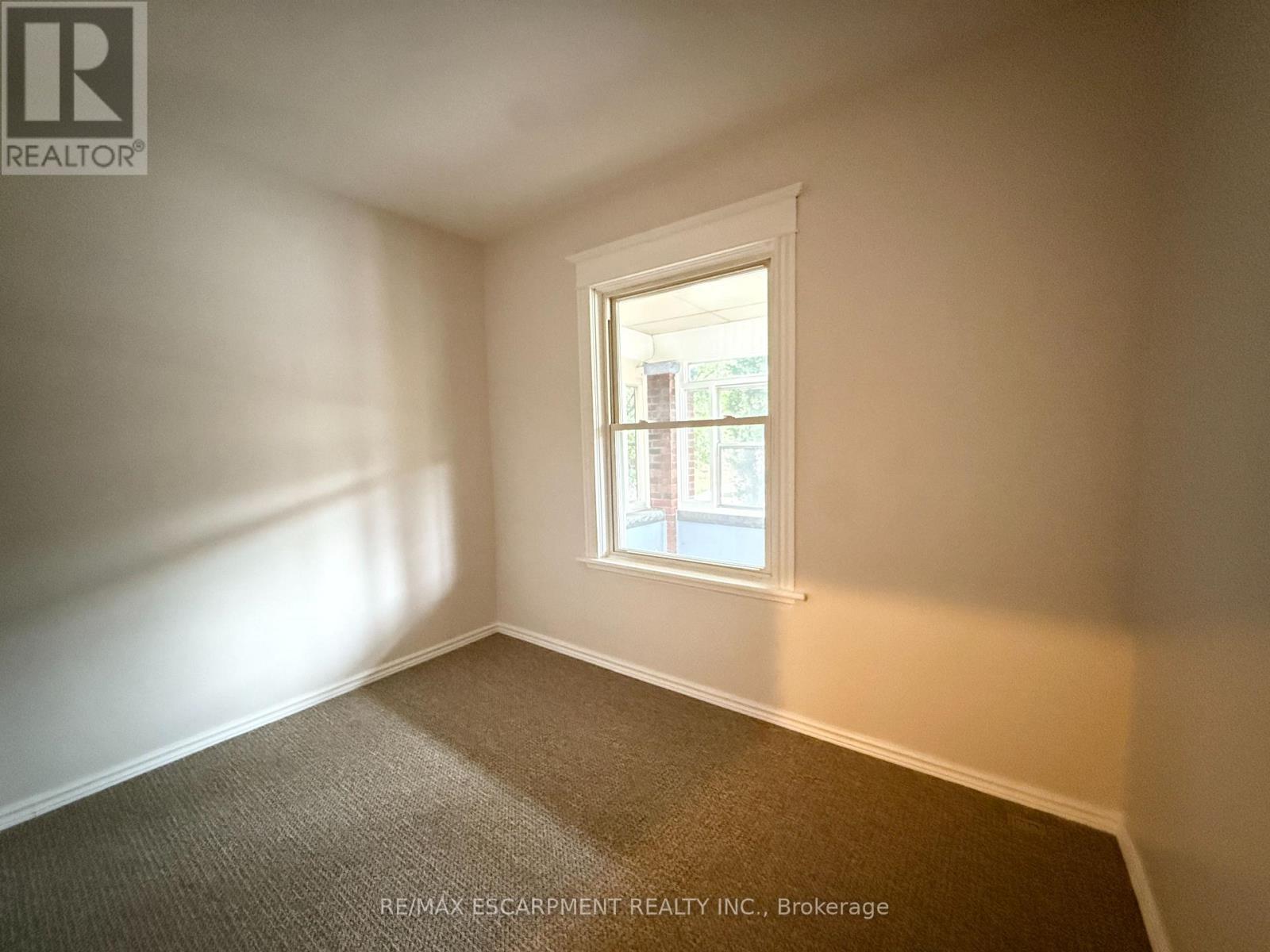 24 Somerset Avenue, Hamilton, Ontario  L8L 2L5 - Photo 13 - X13453684