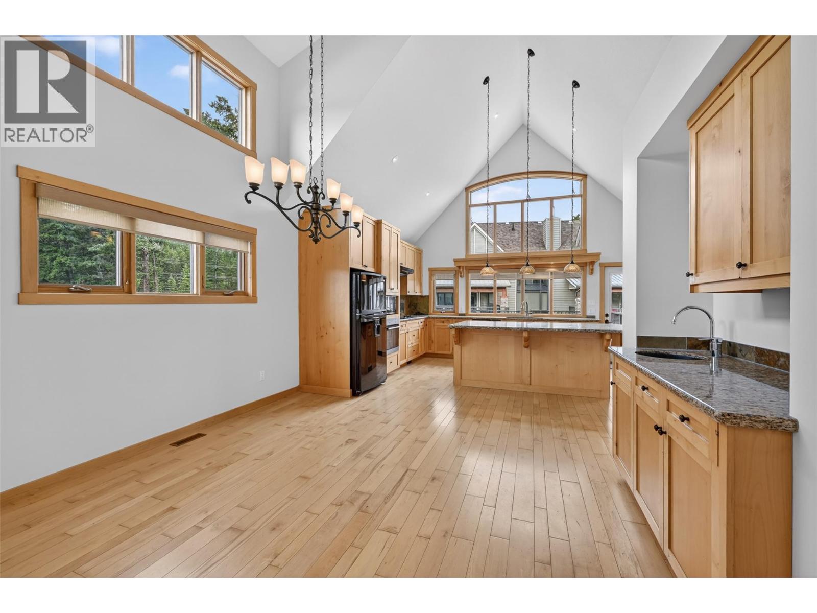 6800 Columbia Lake Road Unit# 21, Fairmont Hot Springs, British Columbia  V0B 1L2 - Photo 6 - 10391333