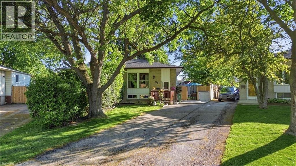 228 GOLDEN ORCHARD Drive, Hamilton, Ontario