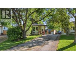 228 GOLDEN ORCHARD Drive, hamilton, Ontario