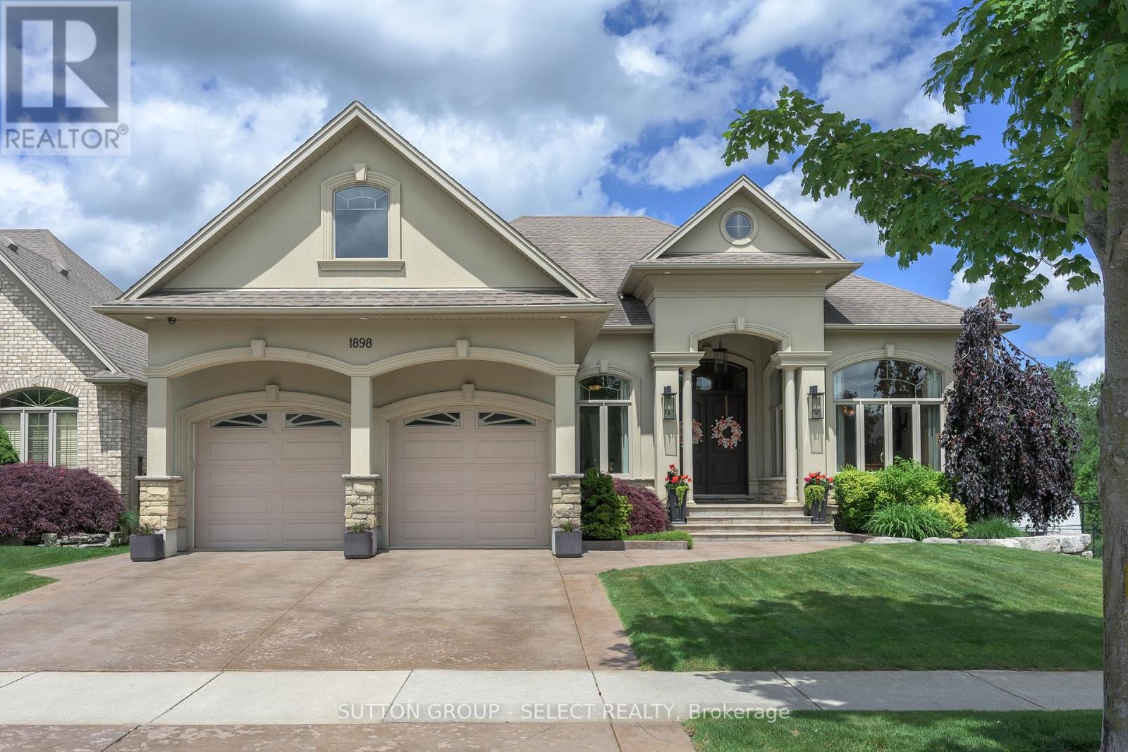 1898 RIVERBEND ROAD, London South, Ontario