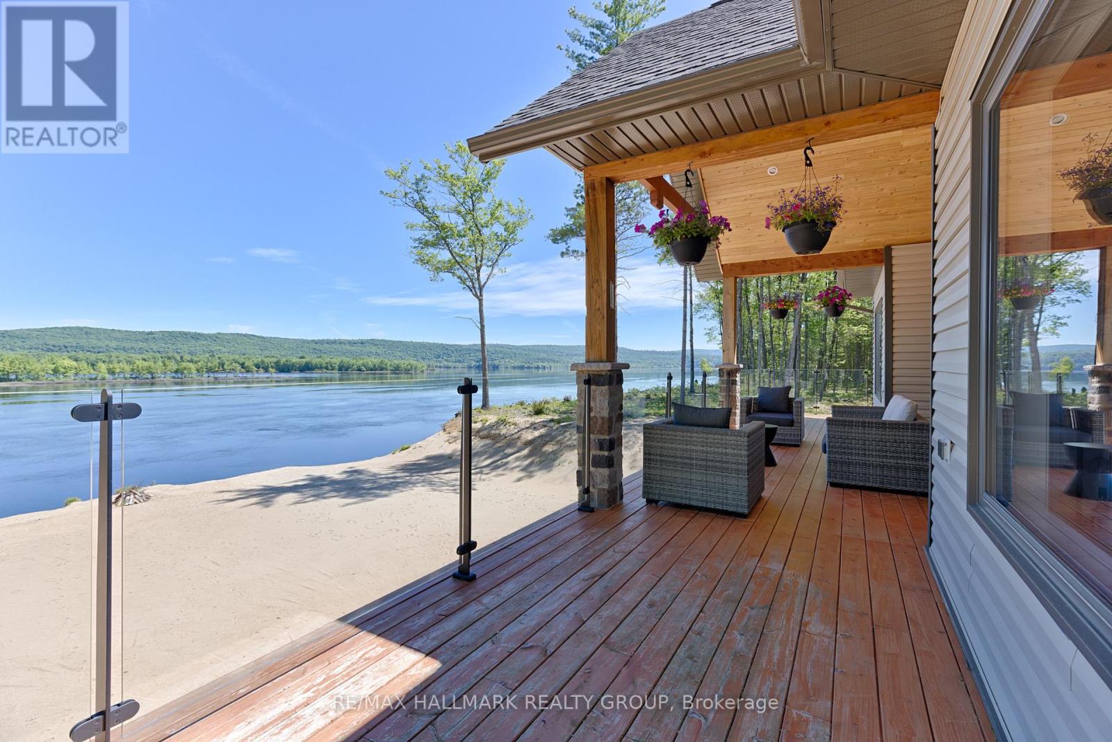 64 Hamish Trail, Whitewater Region, Ontario  K0J 2L0 - Photo 17 - X13453712