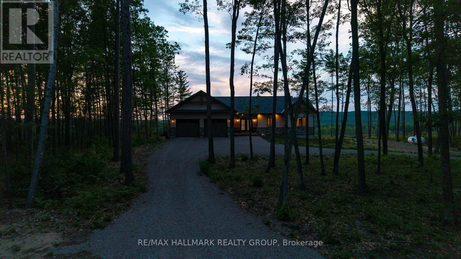 64 Hamish Trail, Whitewater Region, Ontario  K0J 2L0 - Photo 2 - X13453712