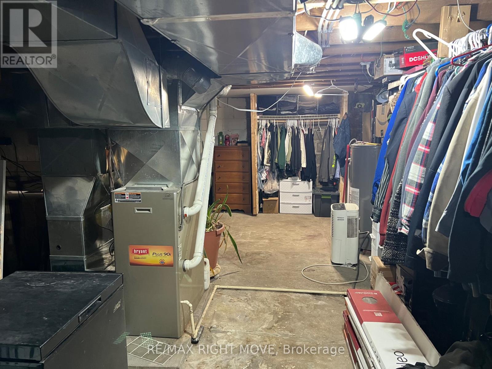 243 Mckinnell Street, Orillia, Ontario  L3V 2W5 - Photo 8 - S13109318