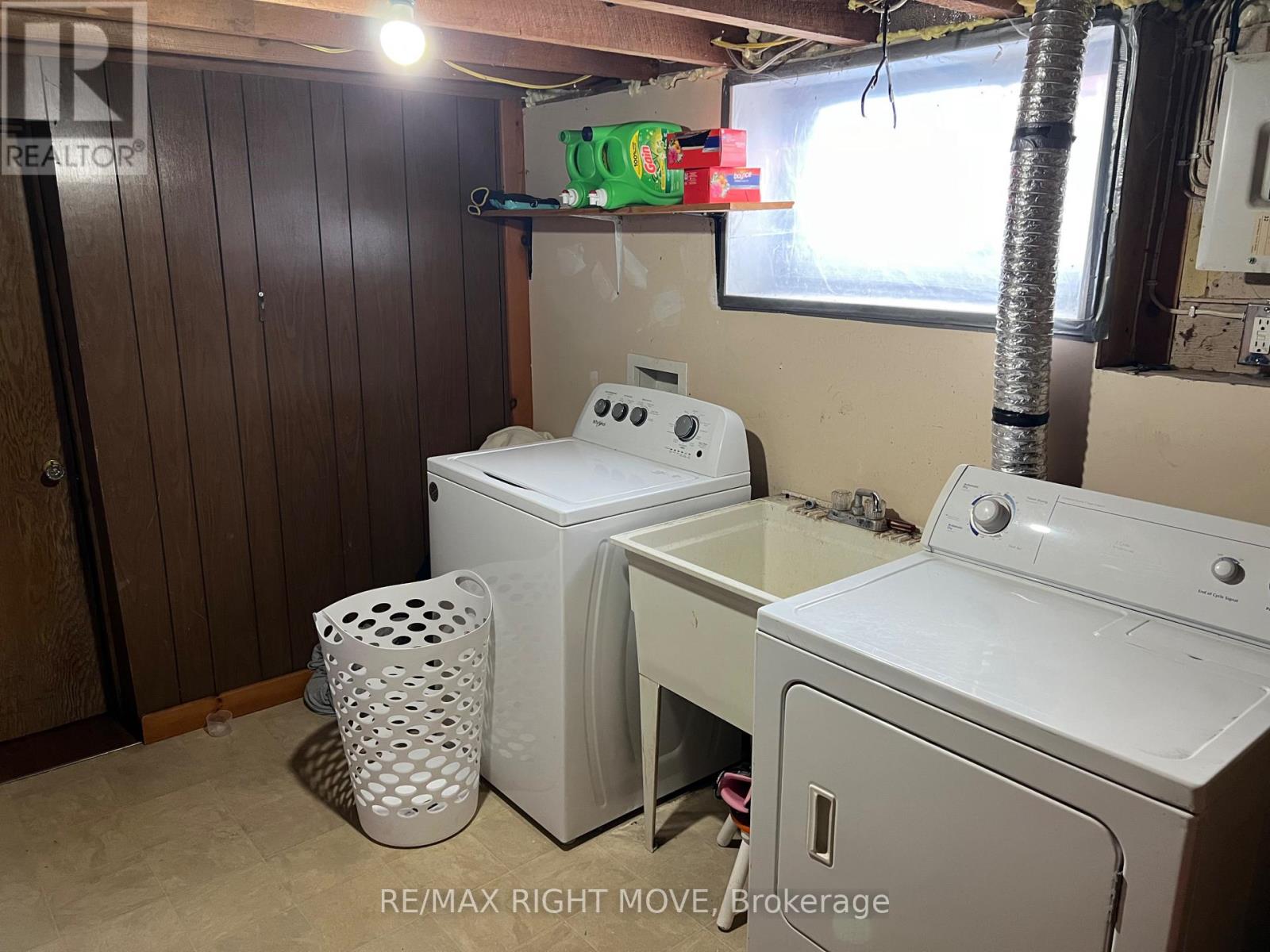 243 Mckinnell Street, Orillia, Ontario  L3V 2W5 - Photo 9 - S13109318