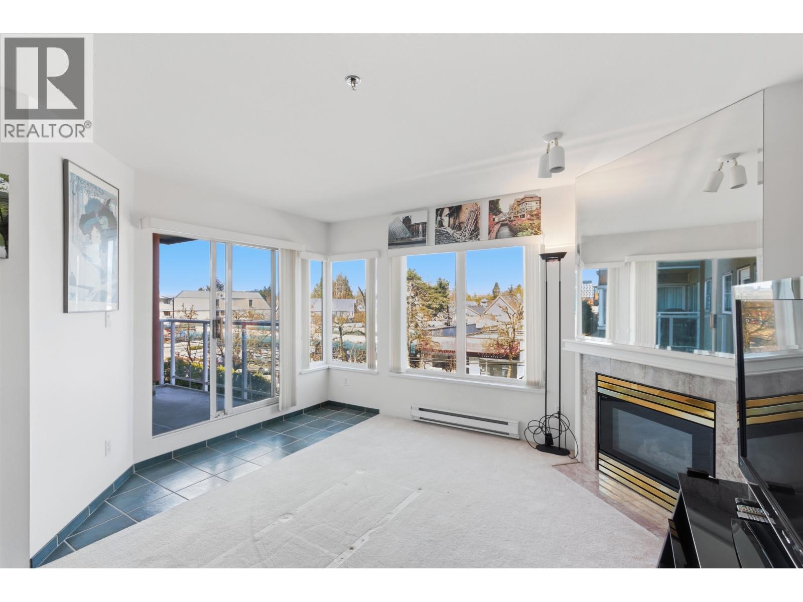 211 3250 W Broadway, Vancouver, British Columbia  V6K 2H4 - Photo 2 - R3136772