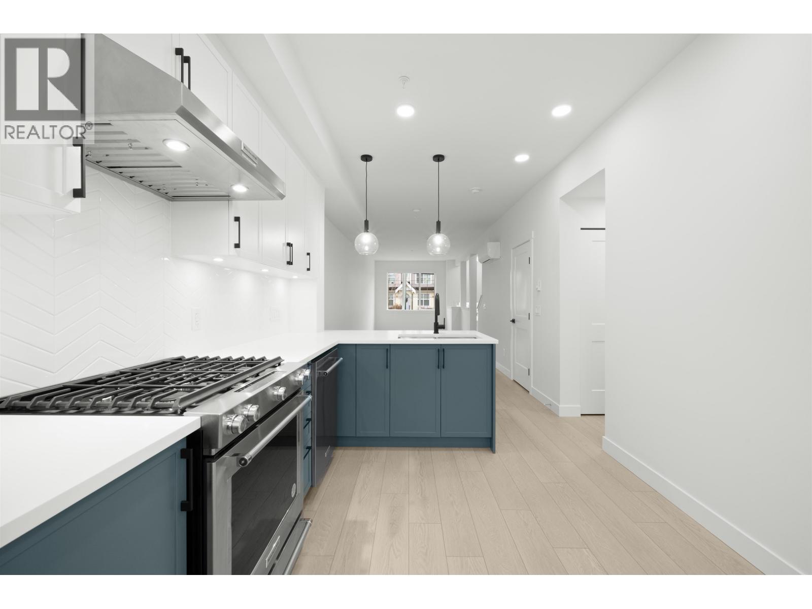 254 720 Robinson Street, Coquitlam, British Columbia  V3J 0P9 - Photo 8 - R3136795