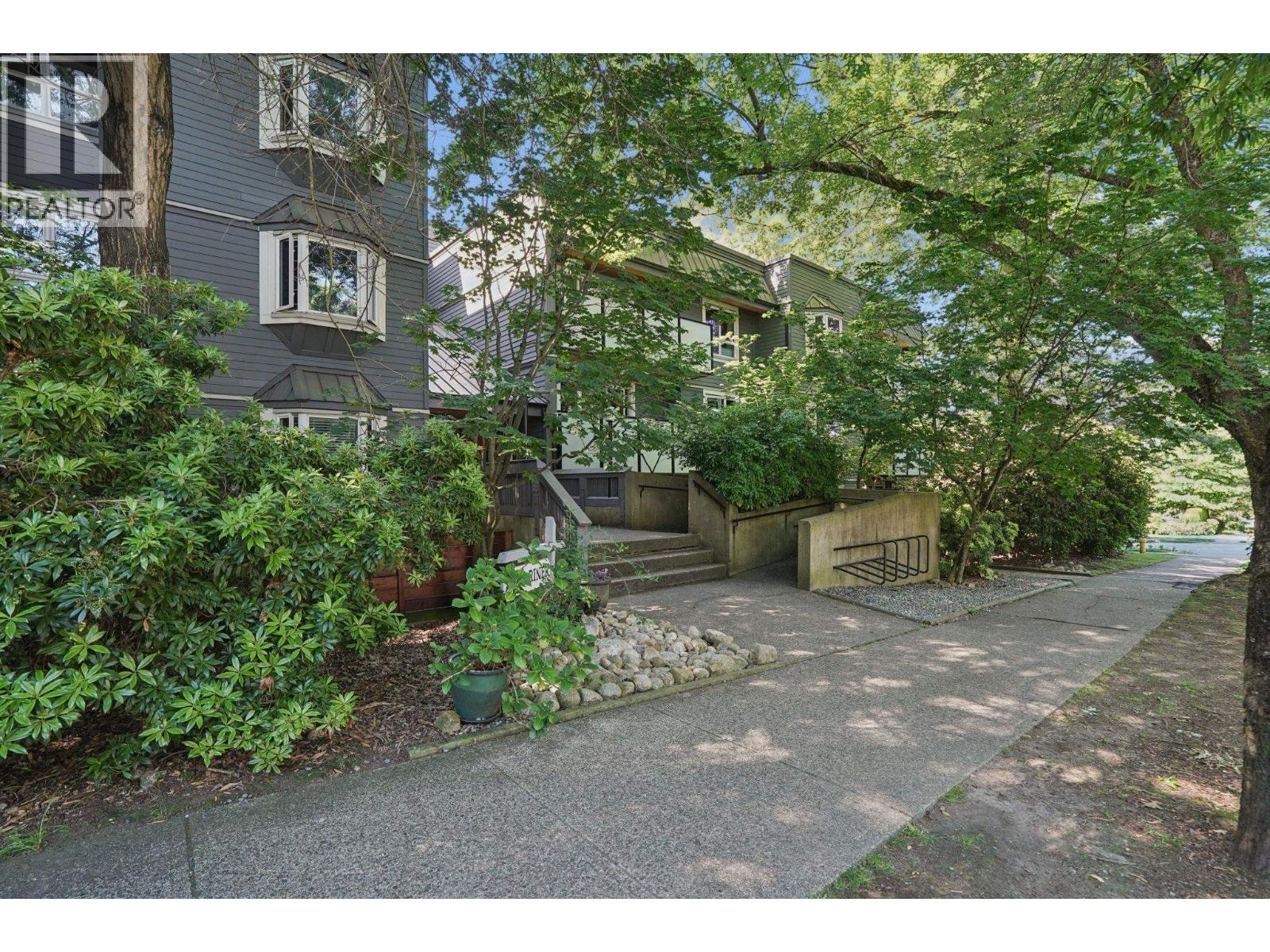 202 2328 Oxford Street, Vancouver, British Columbia  V5L 1G3 - Photo 11 - R3136813