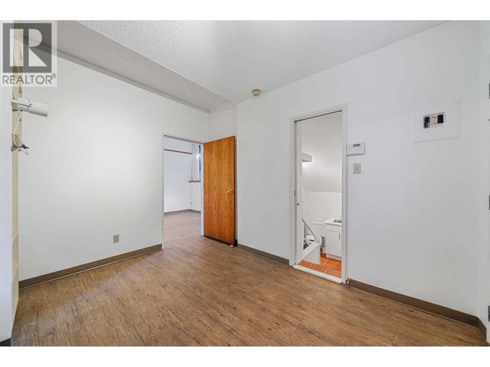 1233 W 7th Avenue, Vancouver, British Columbia  V6H 1B7 - Photo 8 - C8079670