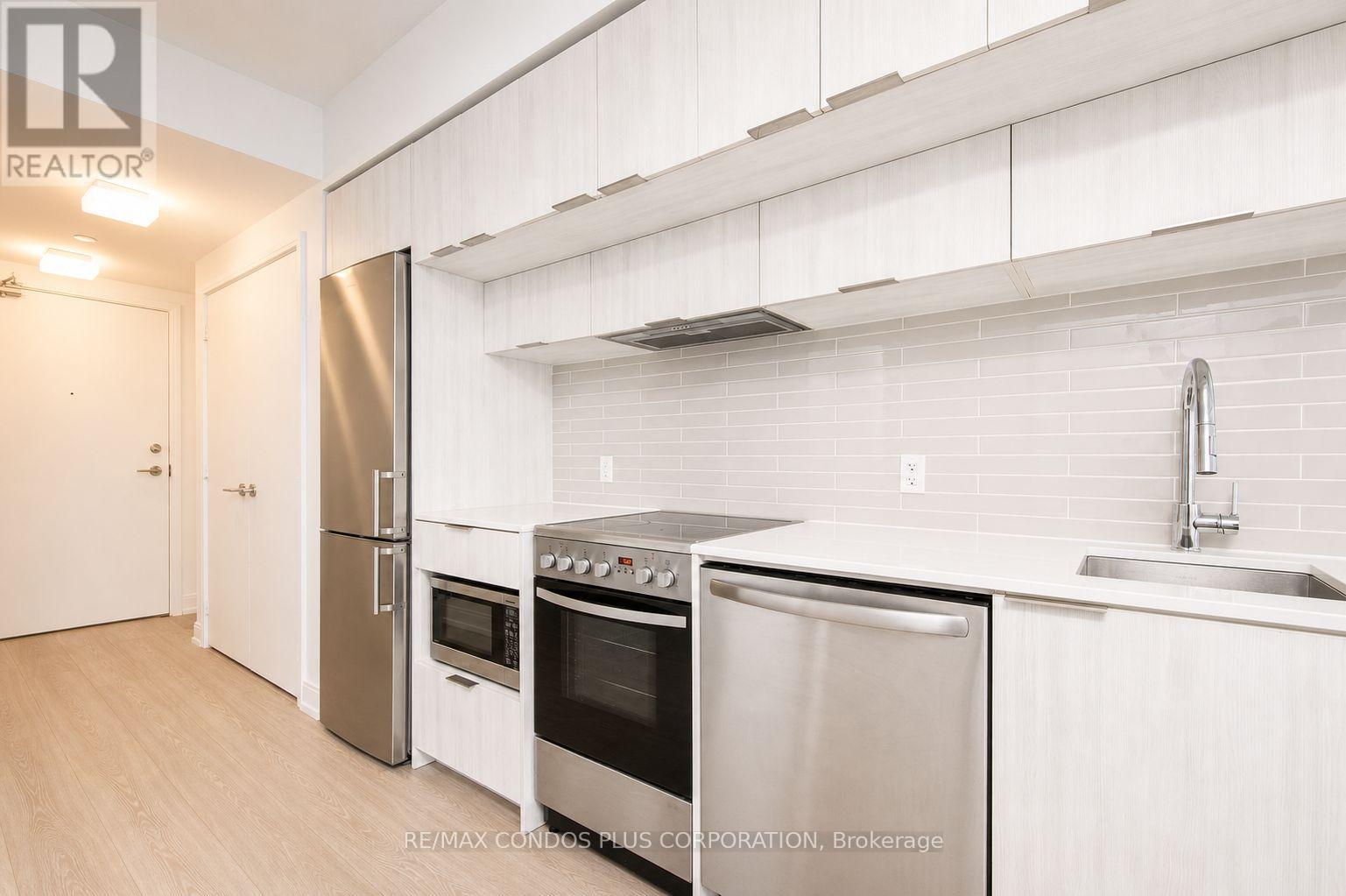 2215 - 181 Dundas Street E, Toronto, Ontario  M5A 0N5 - Photo 5 - C13453692