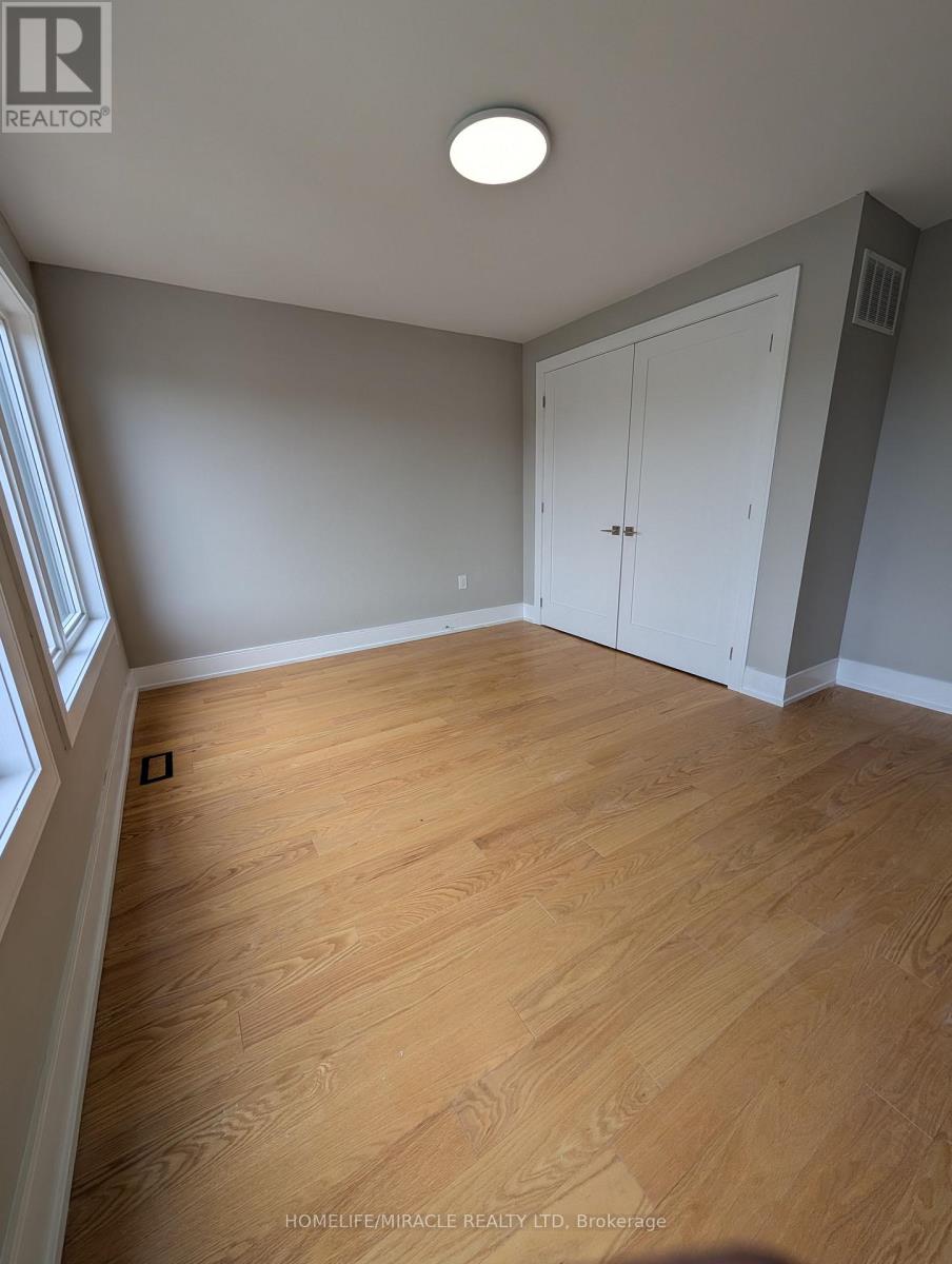Second Floor - 2099 A Dufferin Street, Toronto, Ontario  M6E 3R3 - Photo 10 - C13453714
