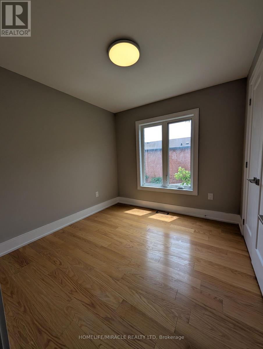 Second Floor - 2099 A Dufferin Street, Toronto, Ontario  M6E 3R3 - Photo 27 - C13453714