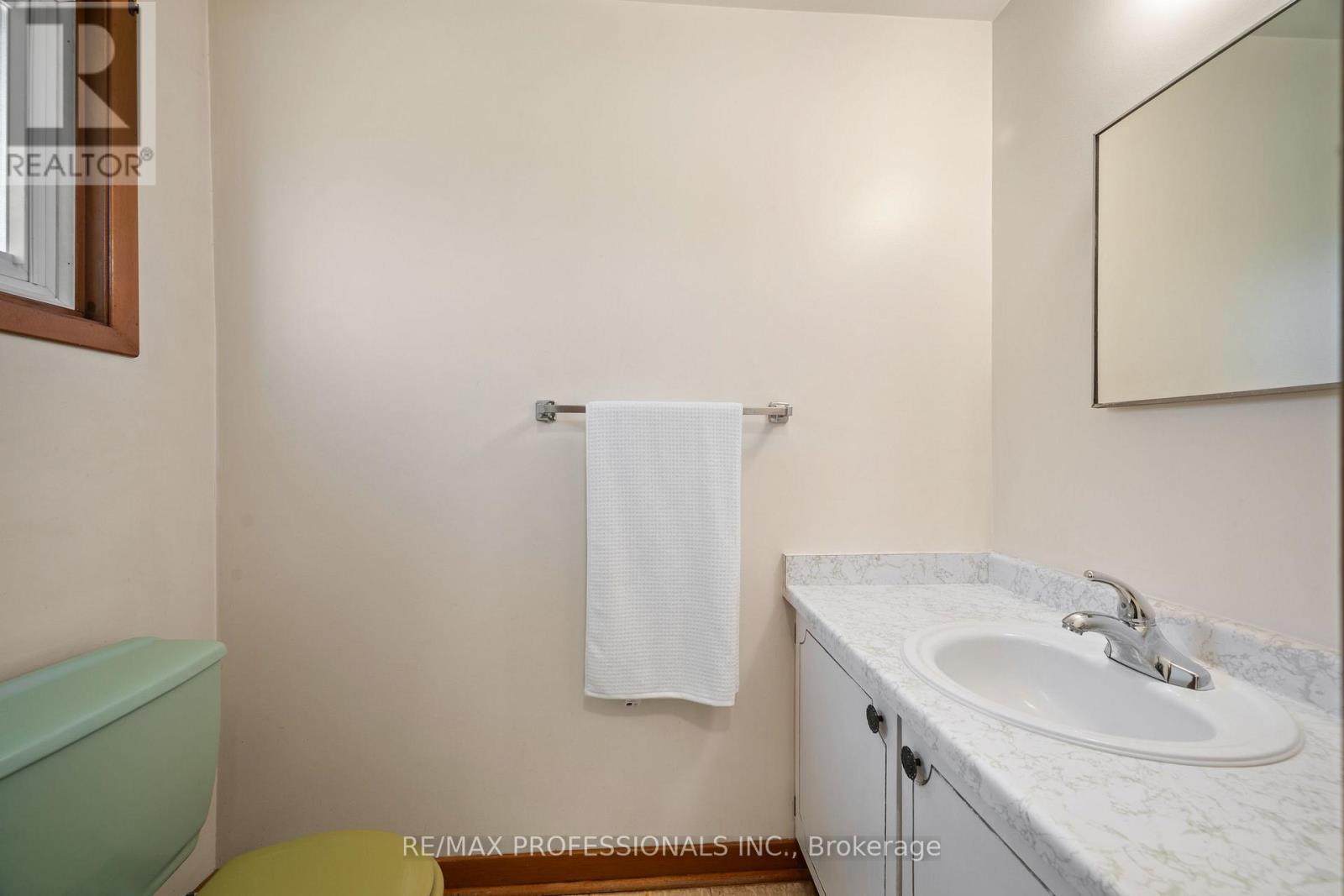 12 Ormskirk Court, Toronto, Ontario  M6S 1B2 - Photo 28 - W13453658