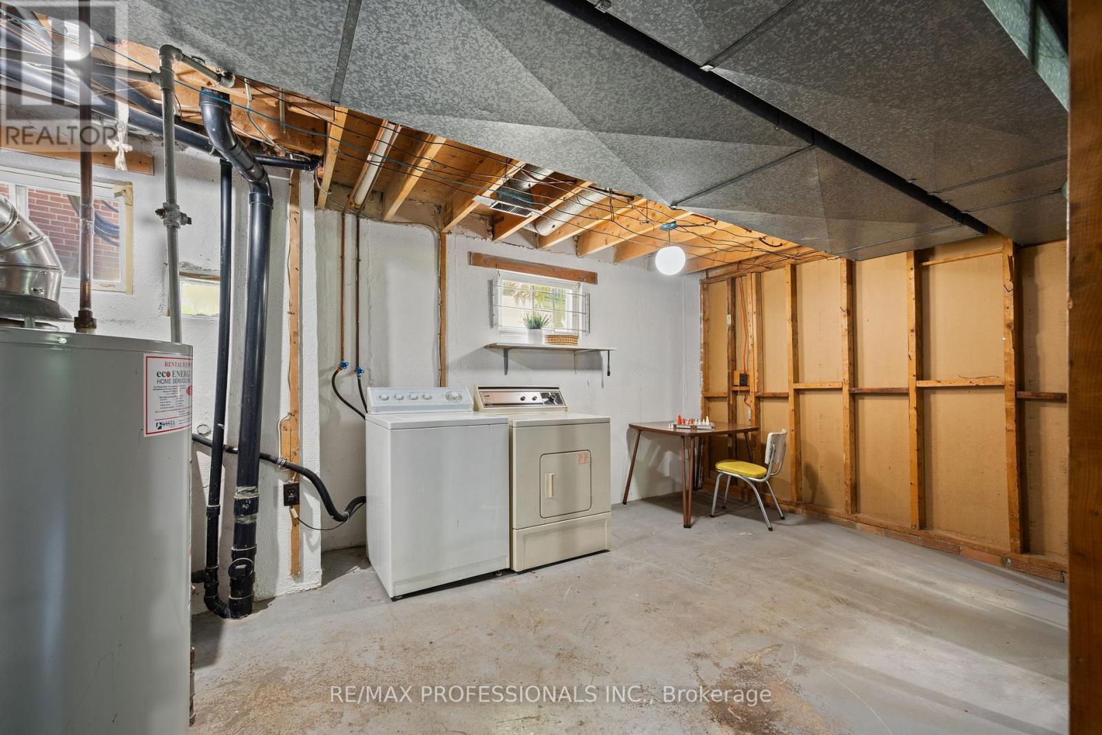 12 Ormskirk Court, Toronto, Ontario  M6S 1B2 - Photo 42 - W13453658