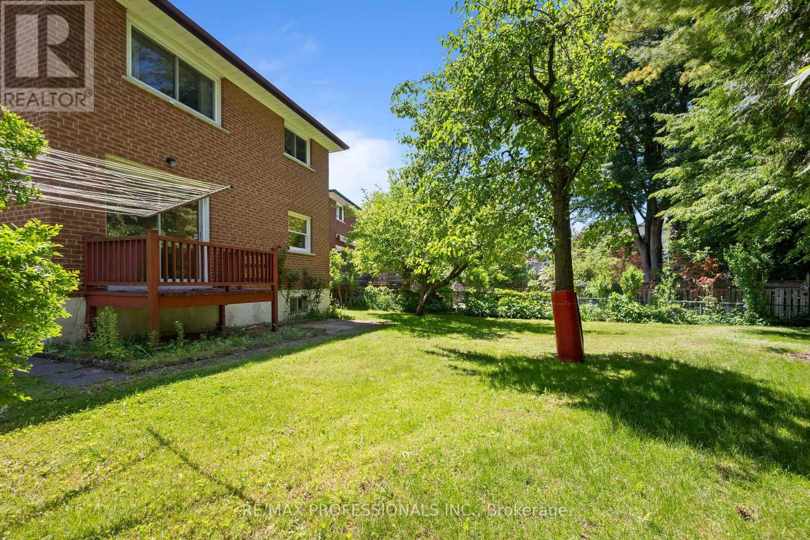 12 Ormskirk Court, Toronto, Ontario  M6S 1B2 - Photo 47 - W13453658