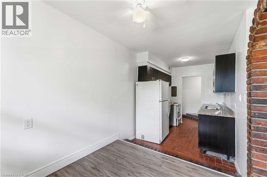 269 Parkdale Avenue N Unit# 303, Hamilton, Ontario  L8H 5X6 - Photo 16 - 40838725