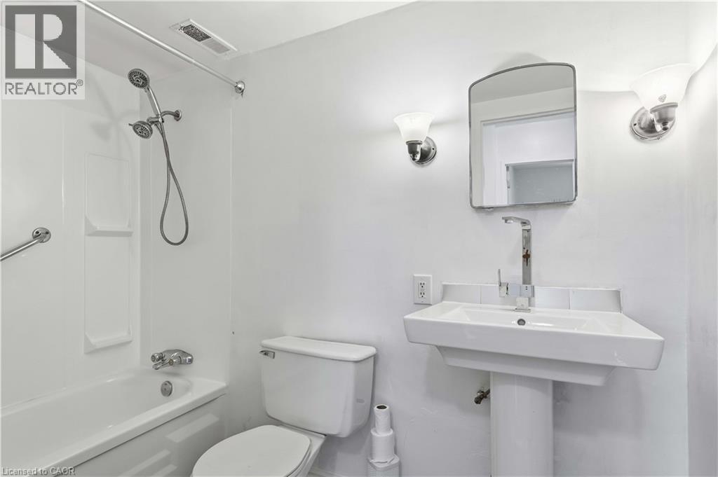 269 Parkdale Avenue N Unit# 303, Hamilton, Ontario  L8H 5X6 - Photo 26 - 40838725