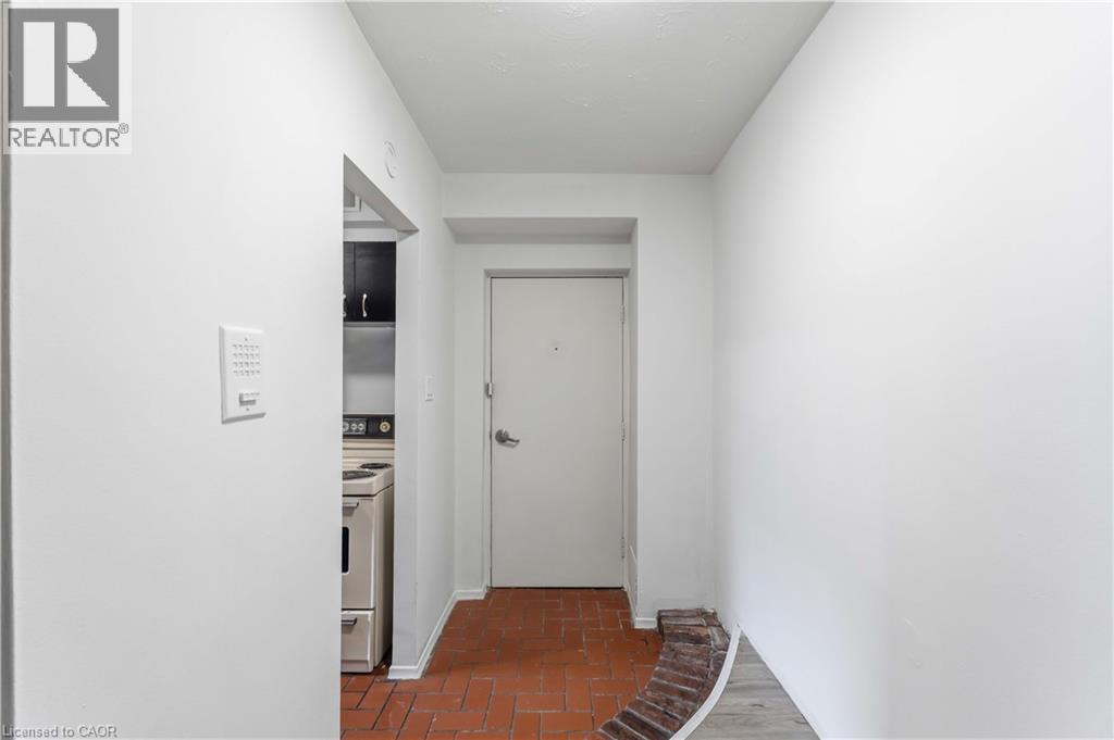 269 Parkdale Avenue N Unit# 303, Hamilton, Ontario  L8H 5X6 - Photo 6 - 40838725