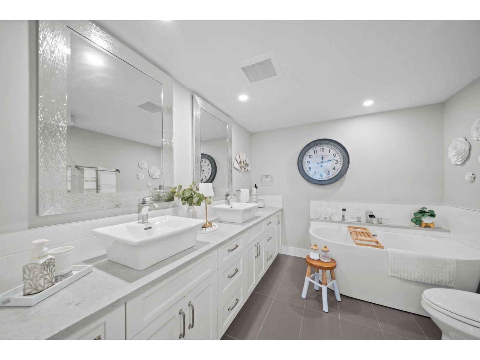 208 1441 Blackwood Street, White Rock, British Columbia  V4B 3V6 - Photo 18 - R3136843