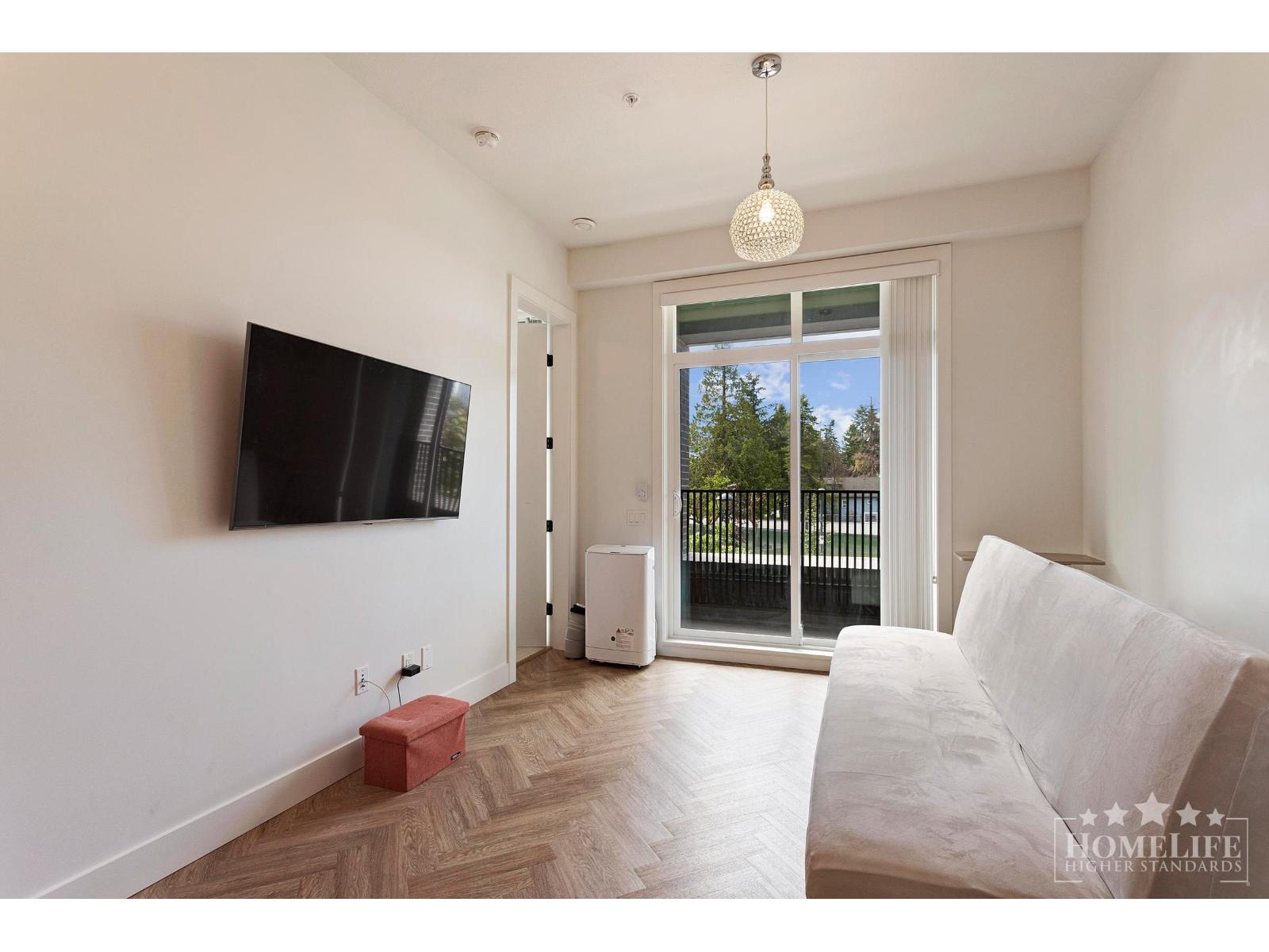 203 13929 105 Boulevard, Surrey, British Columbia  V3T 5R9 - Photo 2 - R3136846