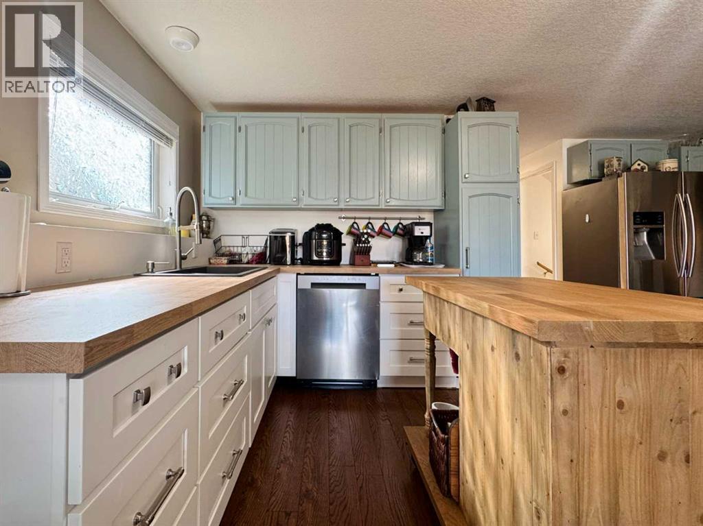 93 Heritage Crescent W, Lethbridge, Alberta  T1K 6X2 - Photo 34 - A2317590